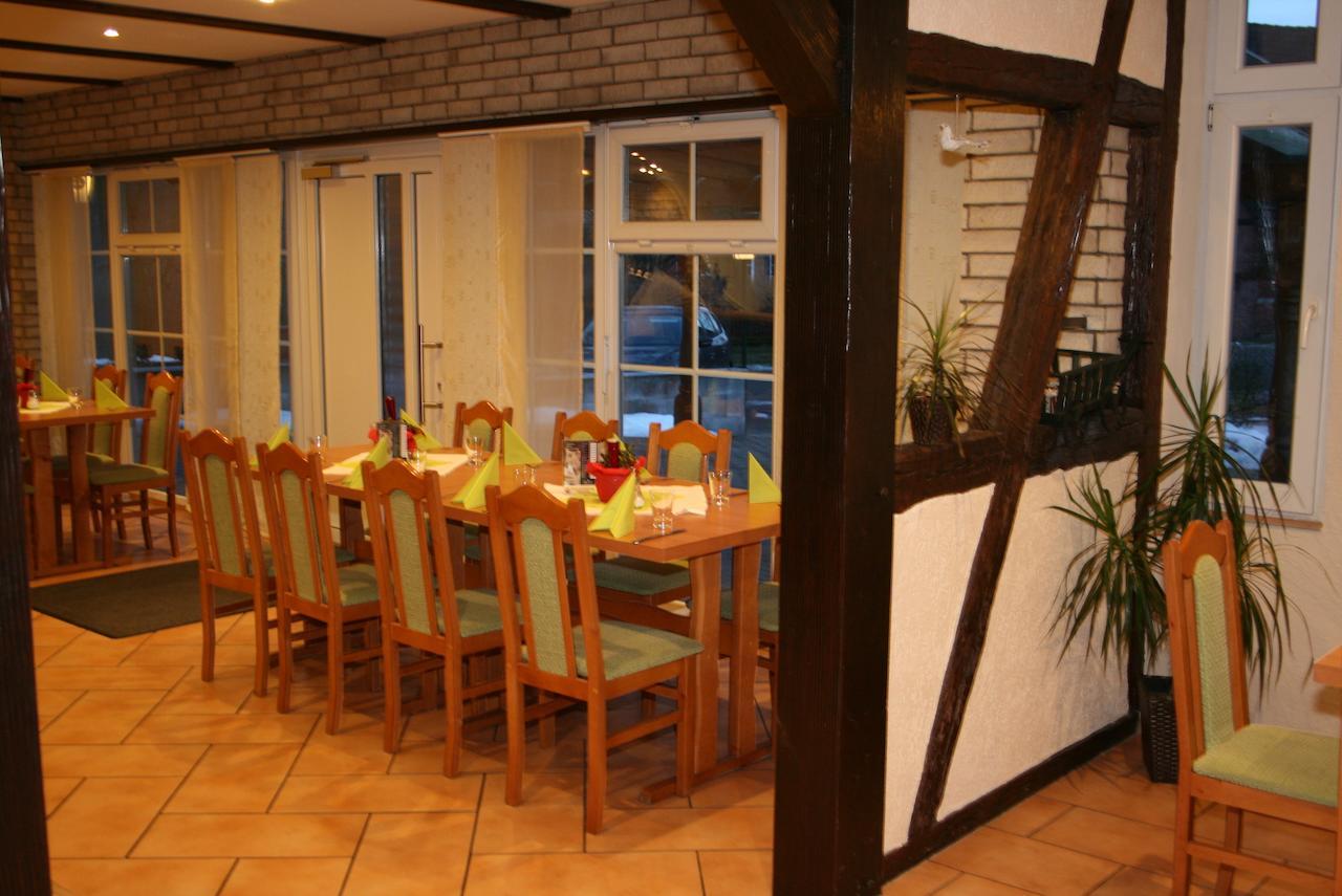 Sassenburg Zum Landhaus Dannenbuettel מראה חיצוני תמונה