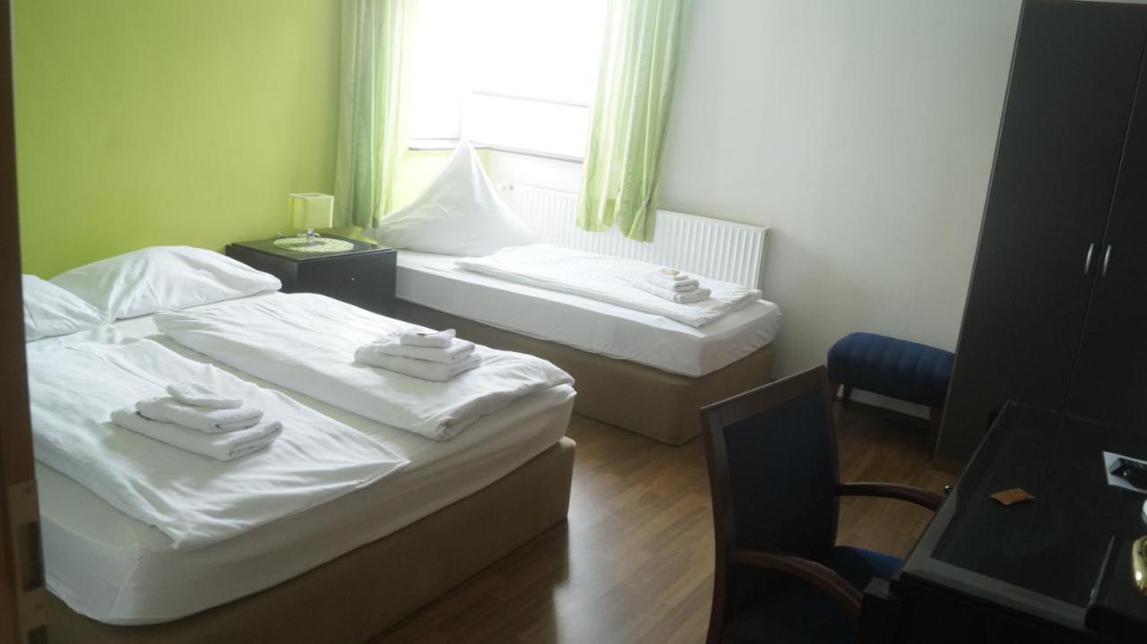 Sassenburg Zum Landhaus Dannenbuettel מראה חיצוני תמונה